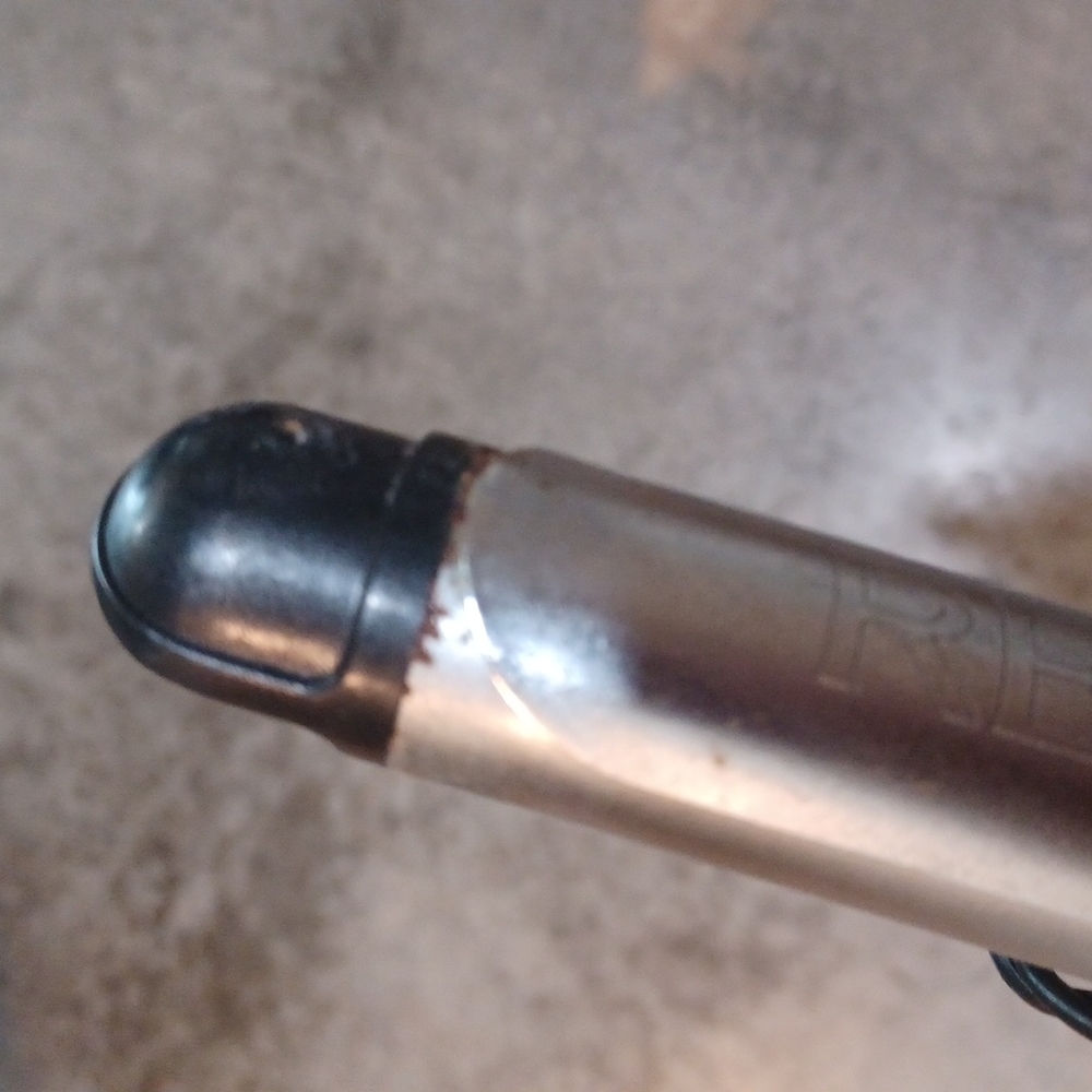 Revlon curling iron - Picture 3 of 3